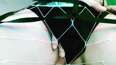 Qırmızı saçlı öz sikini necə çəkəcəyini izah edir və öz pişiyini göstərir - Çirkli Sözlər